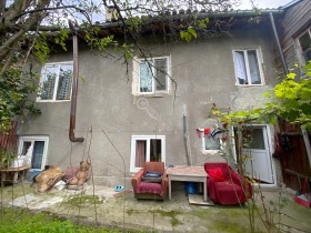 Продажба на имоти в гр. Елена, област Велико Търново — страница 4 - изображение 9 