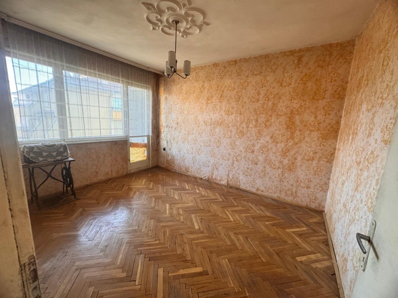 Eladó  3 hálószobás Ruse , Centar , 91 négyzetméter | 81038712 - kép [3]