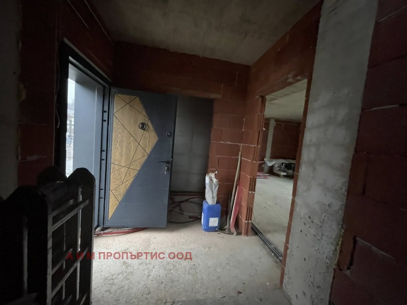 Продава КЪЩА, с. Изгрев, област Благоевград, снимка 8 - Къщи - 52652726