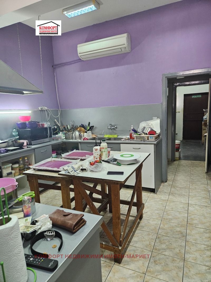Продава  Магазин град Плевен , Широк център , 73 кв.м | 12026725 - изображение [7]