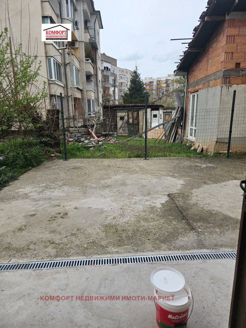 Продава  Магазин град Плевен , Широк център , 73 кв.м | 12026725 - изображение [2]