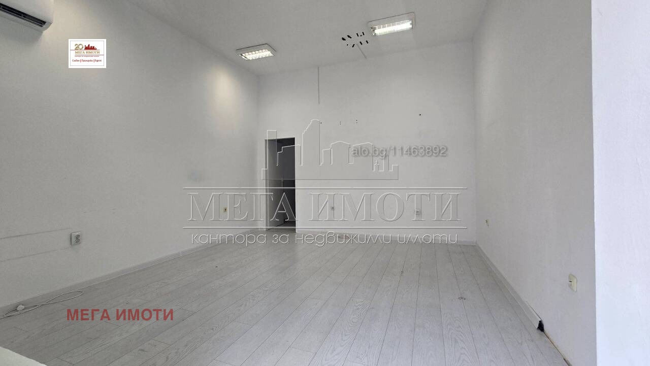 Продава МАГАЗИН, гр. Бургас, Център, снимка 2 - Магазини - 56328229