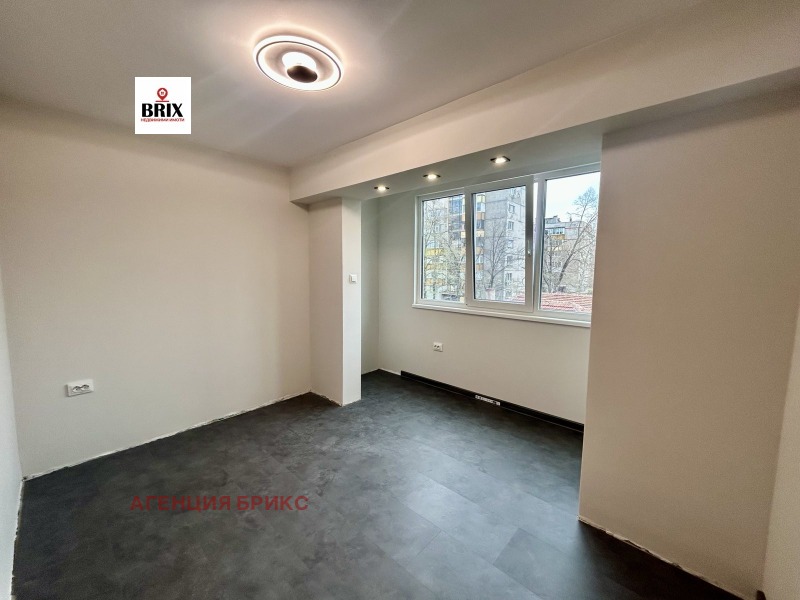 Продава 1-СТАЕН в град Русе, Родина 1 - 42 кв.м / 77 300 € » 151 185.66 лв., АГЕНЦИЯ БРИКС