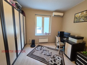 1 bedroom Iztok, Pernik 3