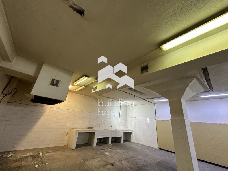 Продава СКЛАД, гр. Пловдив, Гагарин, снимка 3 - Складове - 53410092