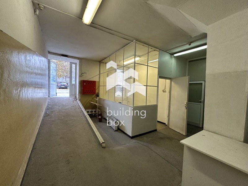 Продава СКЛАД, гр. Пловдив, Гагарин, снимка 4 - Складове - 53410092