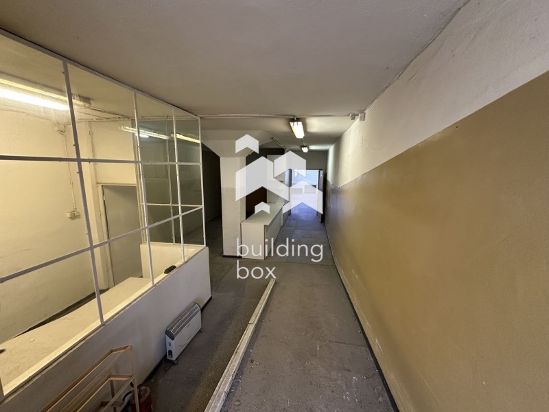 Продава СКЛАД, гр. Пловдив, Гагарин, снимка 5 - Складове - 53410092