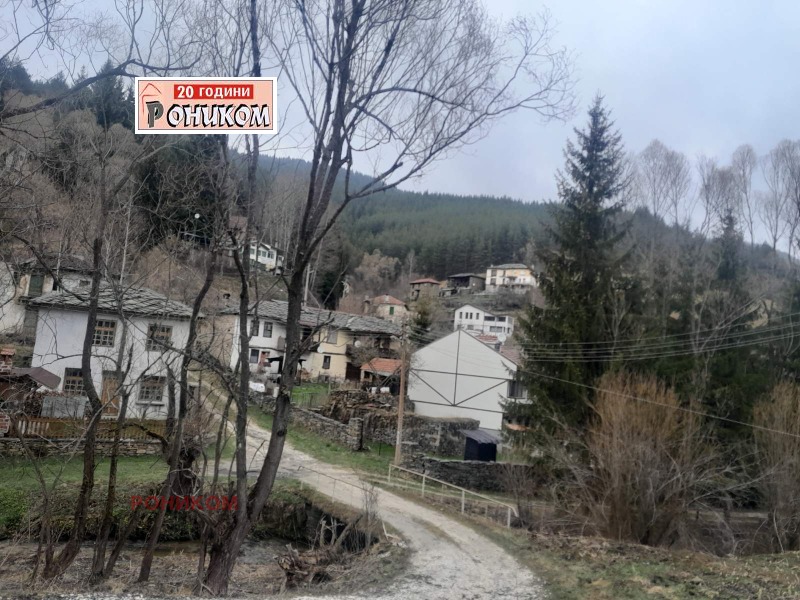 Продава  Парцел област Пловдив , с. Лилково ,  кв.'Брезовица', 1028 кв.м | 72335650 - изображение [2]
