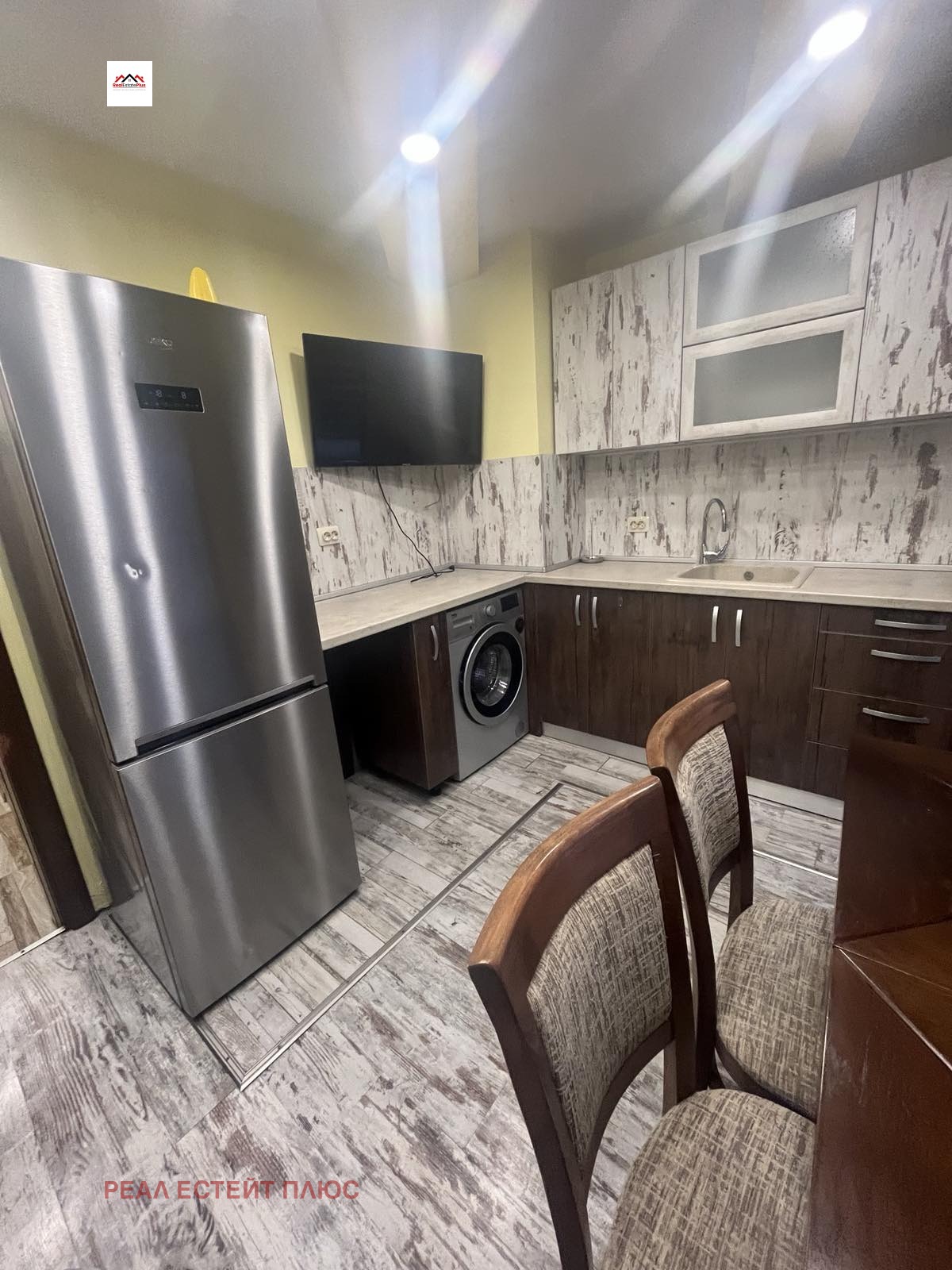 Продава 3-СТАЕН, гр. Плевен, Мара Денчева, снимка 2 - Апартаменти - 54129719