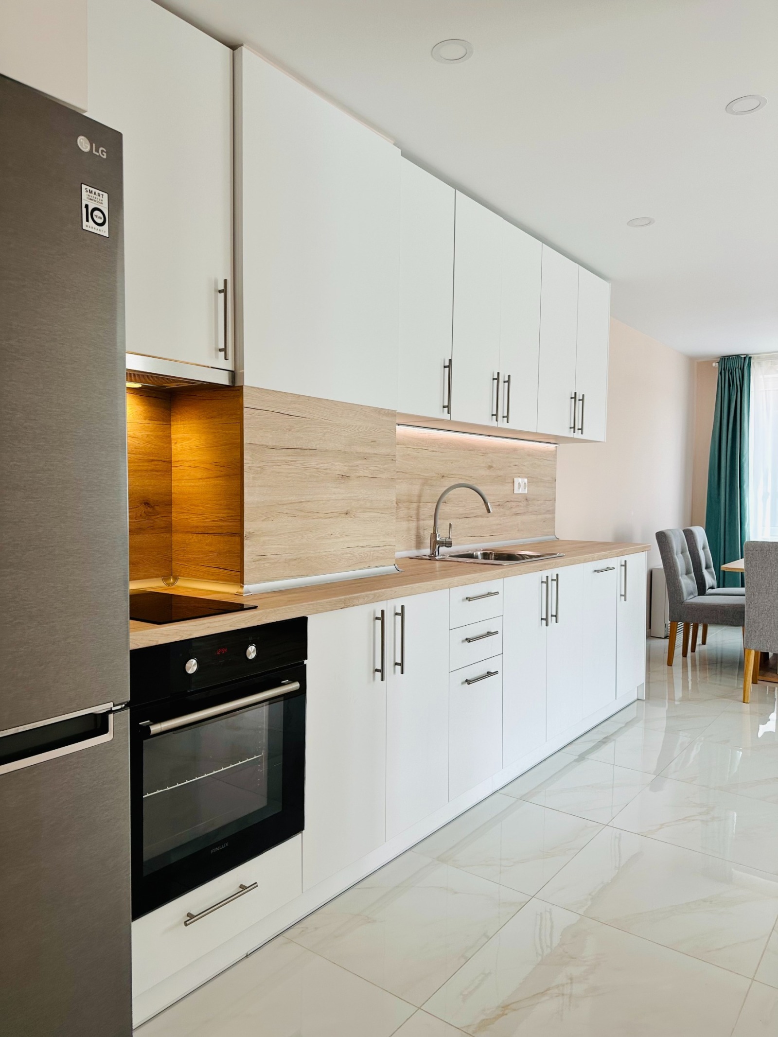 Продава 3-СТАЕН, гр. София, Кръстова вада, снимка 2 - Апартаменти - 55069243