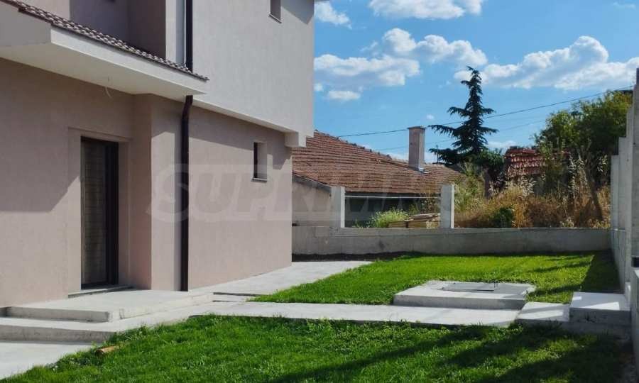 Продава КЪЩА, с. Лъка, област Бургас, снимка 2 - Къщи - 46908783