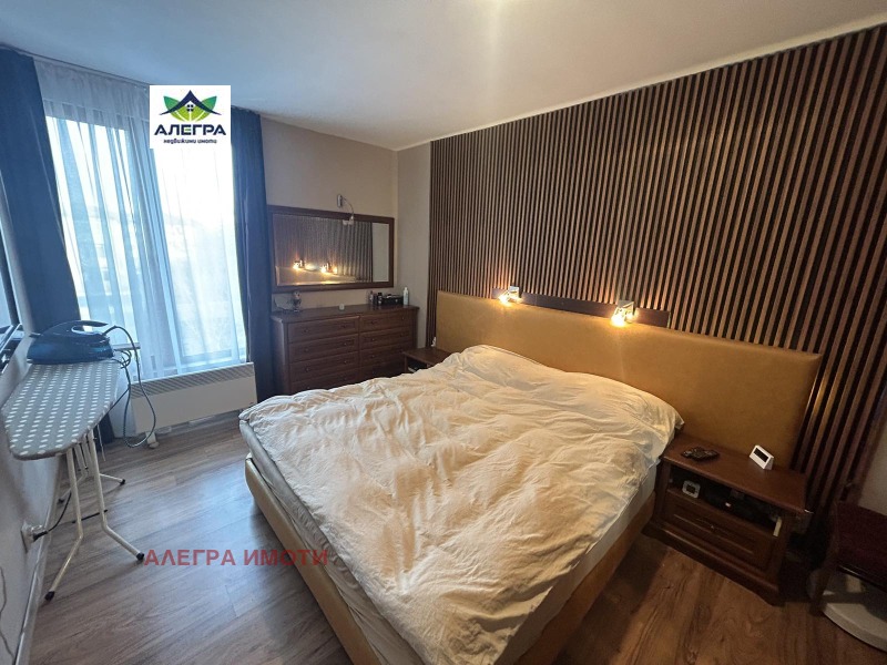 Продава 3-СТАЕН, гр. Пазарджик, Идеален център, снимка 4 - Апартаменти - 53562078