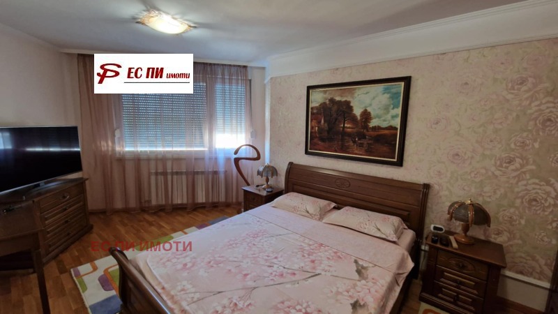 Продава  Многостаен град Русе , Център , 154 кв.м | 29783133 - изображение [5]