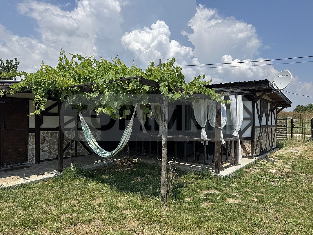 Продава КЪЩА, с. Крапец, област Добрич, снимка 2 - Къщи - 55183739