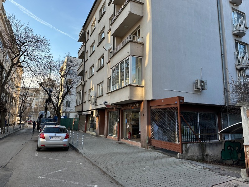 Myytävänä  Autotalli Sofia , Doktorski pametnik , 17 neliömetriä | 57629971 - kuva [2]