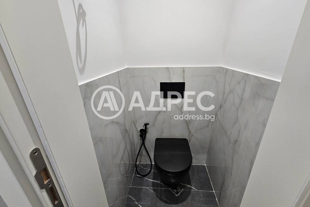 Продава ОФИС, гр. София, Център, снимка 10 - Офиси - 55459679