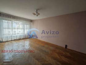 На продаж Студія