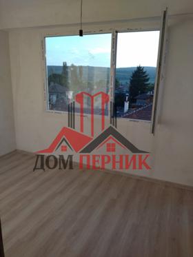 Продажба на имоти в гр. Радомир, област Перник - изображение 15 