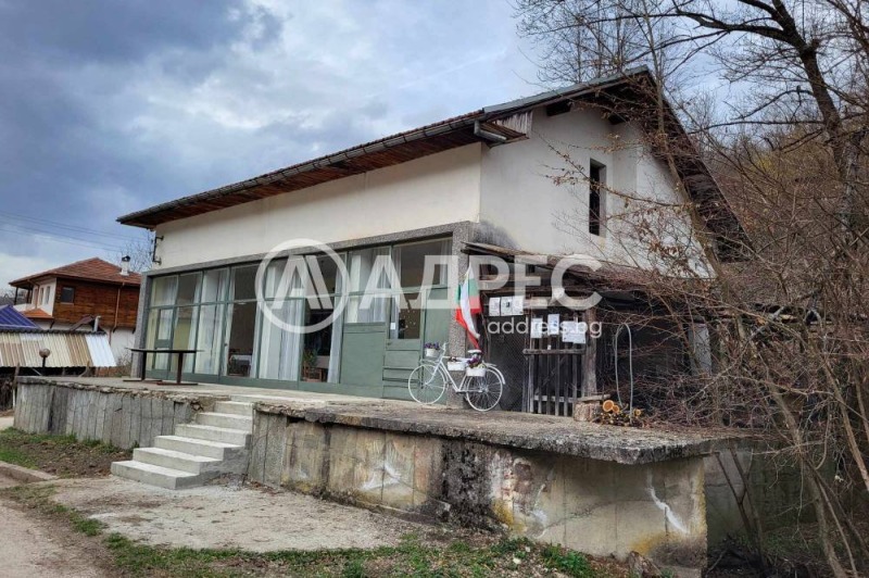 Te koop  Winkel regio Gabrovo , Sevlievo , 225 m² | 29063094
