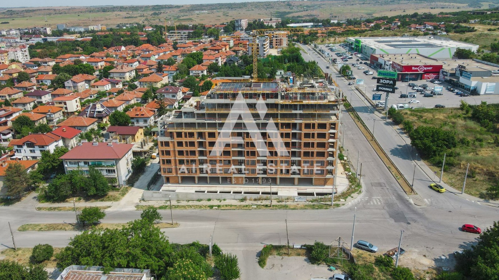 Продава 2-СТАЕН, гр. Плевен, Широк център