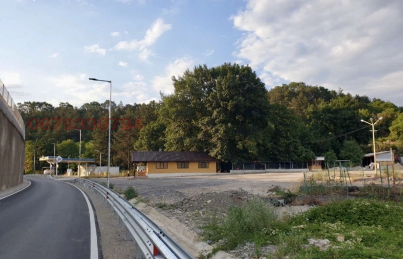 Продава ПАРКИНГ в област Враца, гр. Мездра - 7000 кв.м / 670 000 € » 1 310 406.10 лв.