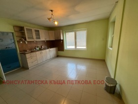 House Ugarchin, region Lovech 6