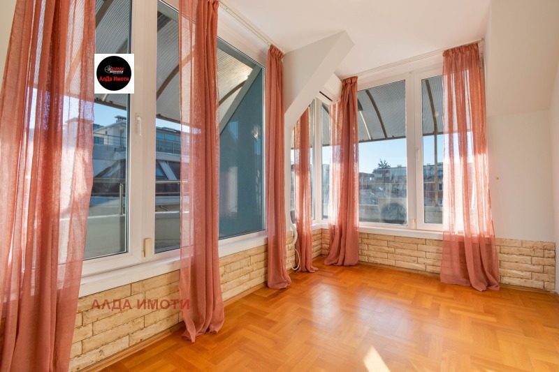 Продава  4-стаен град София , Бъкстон , 225 кв.м | 45368250 - изображение [10]