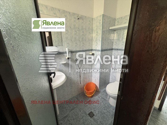 Продава ХОТЕЛ, с. Орешак, област Ловеч, снимка 13 - Хотели - 48999595