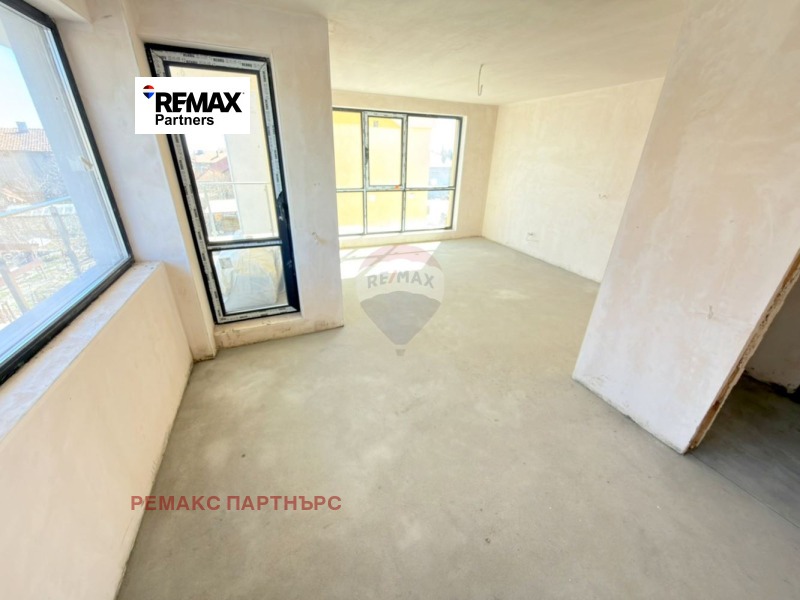 Продава 3-СТАЕН в град Варна, Виница - 104 кв.м / 170 000 € » 332 491.10 лв., РЕМАКС ПАРТНЪРС