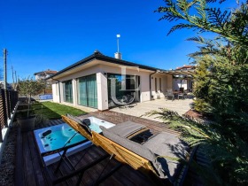 Casa Velica, regiunea Burgas