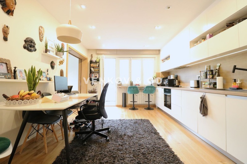 Продава 3-СТАЕН, гр. София, Хиподрума