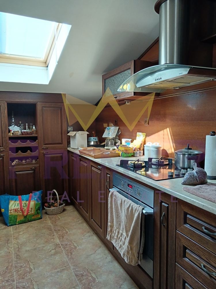 Продава КЪЩА, с. Яребична, област Варна, снимка 13 - Къщи - 53799697