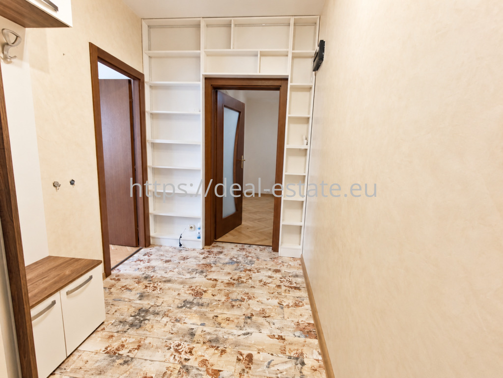 Продава МНОГОСТАЕН, гр. Благоевград, Ален мак, снимка 12 - Апартаменти - 55431223