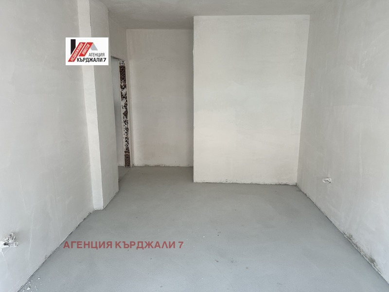 Myytävänä  2 makuuhuonetta Kardžali , Vazroždentsi , 100 neliömetriä | 46598124 - kuva [11]