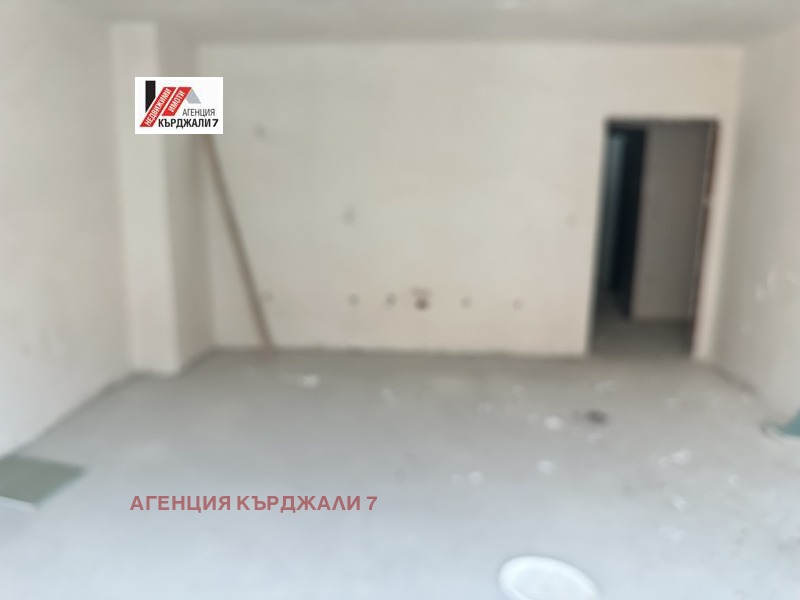 Myytävänä  2 makuuhuonetta Kardžali , Vazroždentsi , 100 neliömetriä | 46598124 - kuva [2]