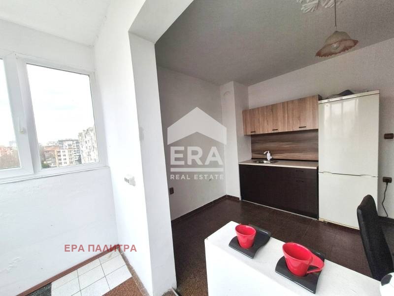 Продава 3-СТАЕН, гр. Бургас, Възраждане, снимка 4 - Апартаменти - 54686193