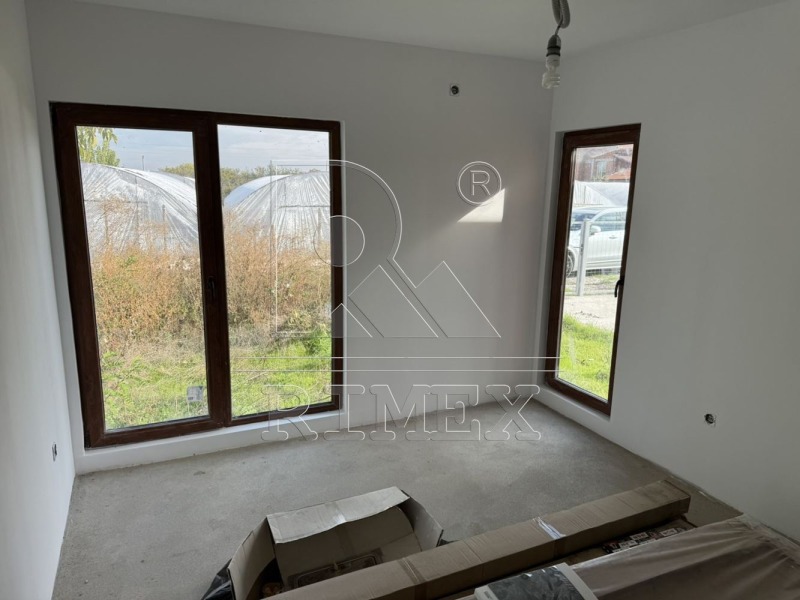 Продава КЪЩА, с. Цалапица, област Пловдив, снимка 2 - Къщи - 52272366