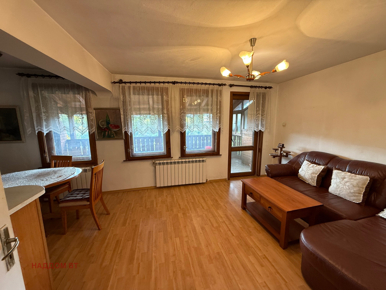 Продава 3-СТАЕН, гр. Велико Търново, Стара част, снимка 2 - Апартаменти - 52028338