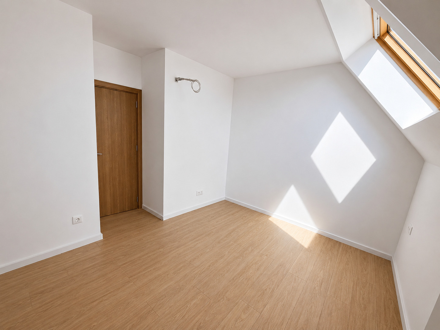 Продава 3-СТАЕН, гр. София, Люлин - център, снимка 5 - Апартаменти - 54131585