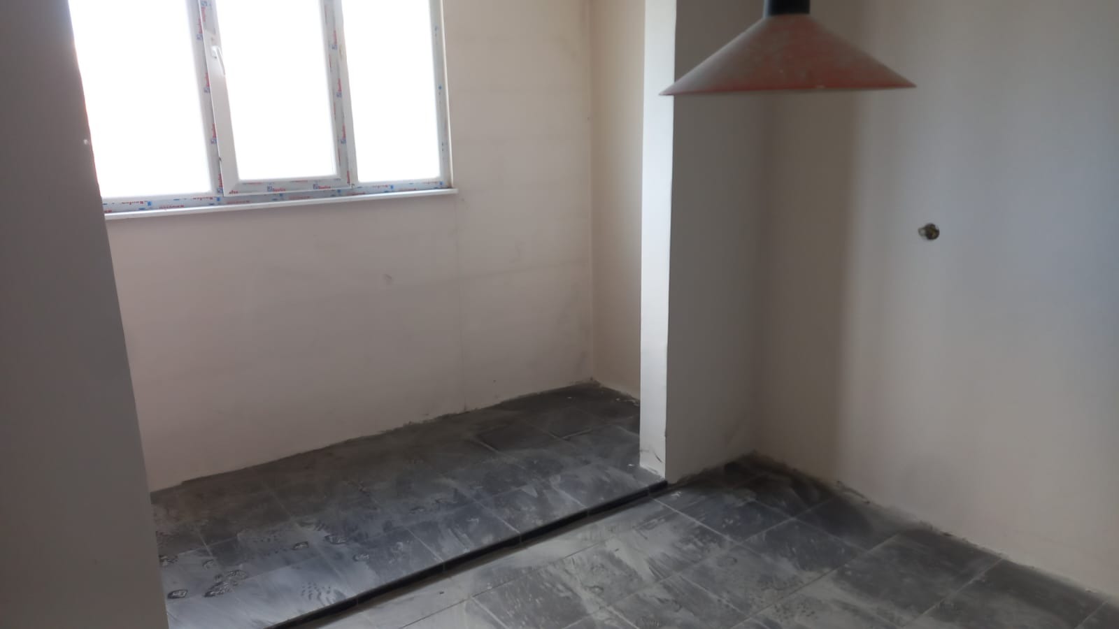 Продава 3-СТАЕН, гр. Радомир, област Перник, снимка 9 - Апартаменти - 54319443