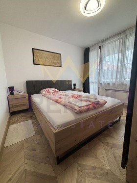 2 slaapkamers Ljatno kino Trakija, Varna 7