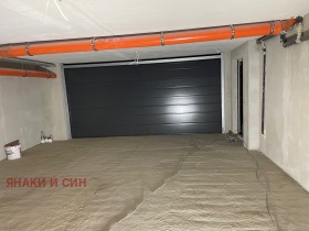 Garage Makedonski, Stara Zagora 3