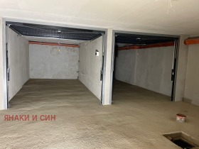 Garage Makedonski, Stara Zagora 2