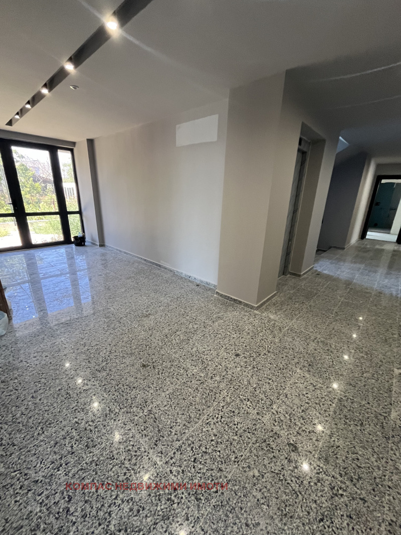 Продава 2-СТАЕН, гр. Варна, Бриз, снимка 15 - Апартаменти - 52169703