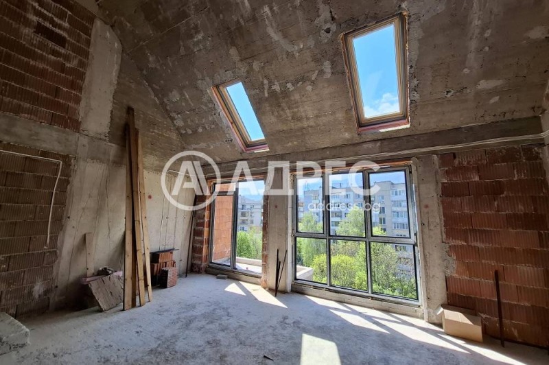 Продава  3-стаен, град София, Гоце Делчев •  315 700 EUR • ID 86118213 — holmes.bg - [1] 