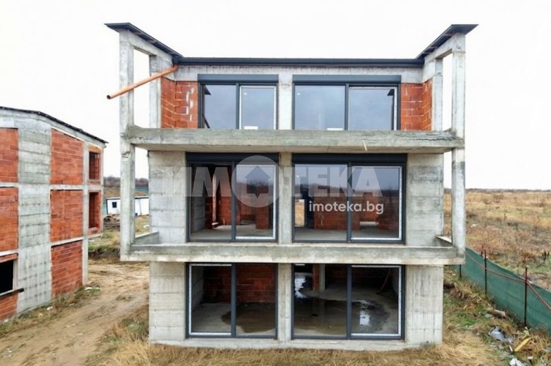 Продава КЪЩА, гр. София, с. Иваняне