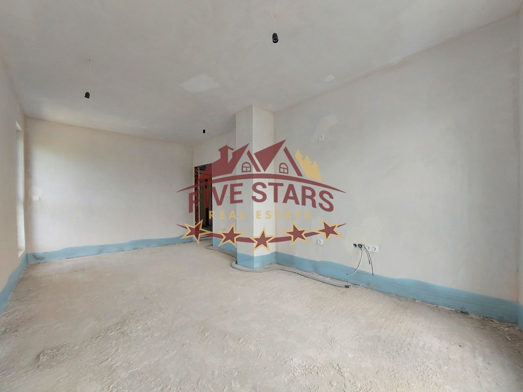Продава 2-СТАЕН, гр. Варна, Левски 1, снимка 2 - Апартаменти - 47105892