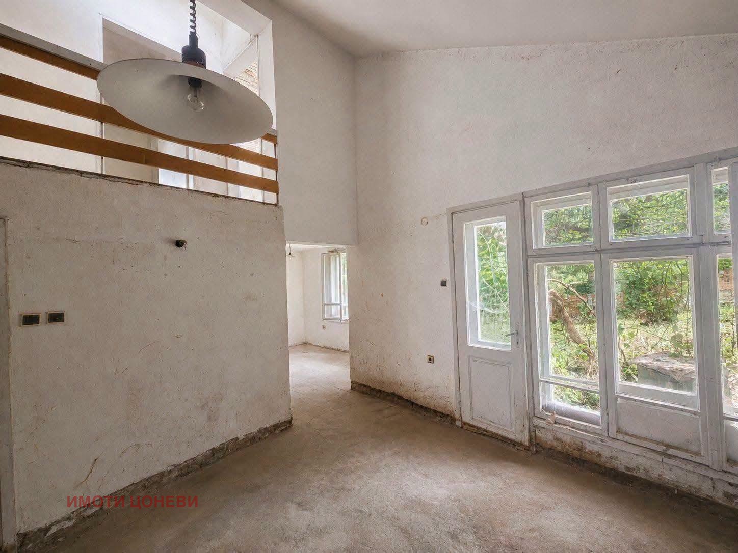 Продава КЪЩА, гр. София, Горна баня, снимка 11 - Къщи - 56267280