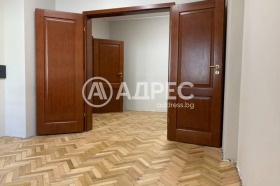 3+ bedroom Tsentar, Sofia 1