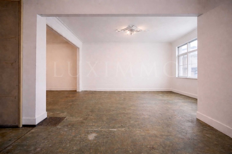 Продава 3-СТАЕН, гр. София, Център, снимка 3 - Апартаменти - 53469223